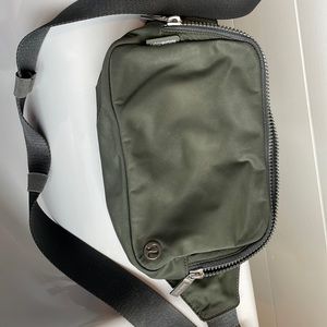 Lululemon Belt Bag in Green